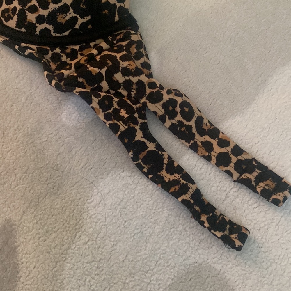 Cheetah Bathing Suit Top - Picture 2 of 3